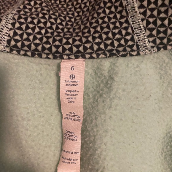 Excellent condition!! Lululemon jacket. - Picture 5 of 6